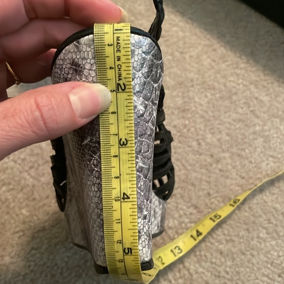 Black snakeskin heels from the Buckle. - Picture 6 of 7